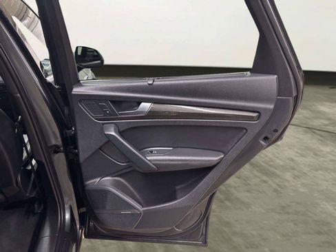 Used 2018 Audi SQ5 Prestige AWD/4WD image 19