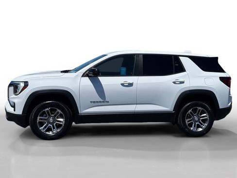 Used 2026 GMC Terrain Elevation FWD image 2
