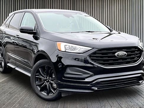Used 2024 Ford Edge SE w/ Black Appearance Package AWD/4WD image 11