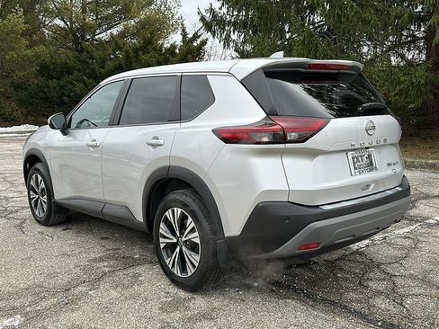 Certified 2022 Nissan Rogue SV image 7
