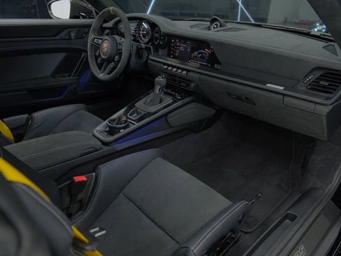 Used 2025 Porsche 911 GT3 RS image 41
