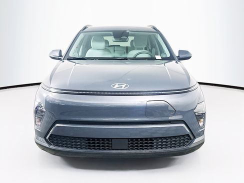 Used 2024 Hyundai Kona SEL FWD image 2
