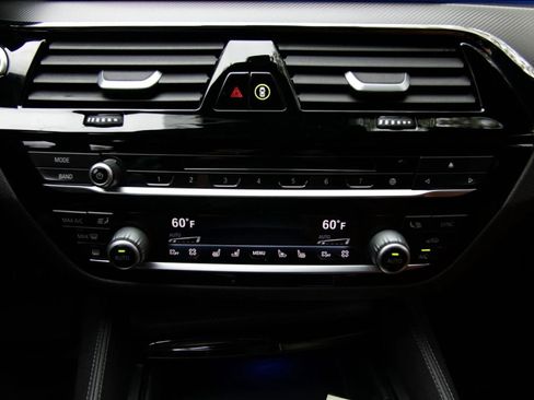 Used 2019 BMW M5 w/ Executive Package AWD/4WD image 41
