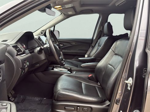 Used 2019 Honda Pilot Touring image 22