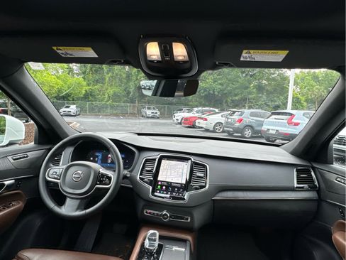 Certified 2025 Volvo XC90 B6 Ultra w/ Protection Package AWD/4WD image 25
