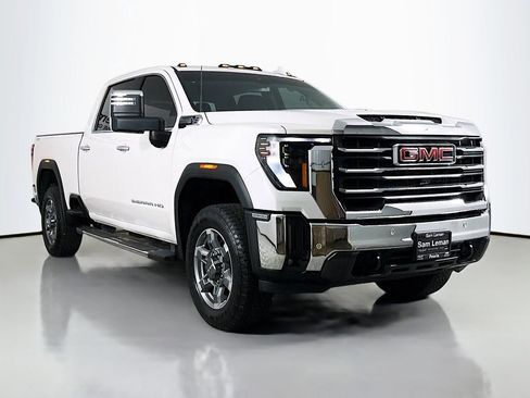 Used 2025 GMC Sierra 2500 SLT w/ SLT Premium Package image 1