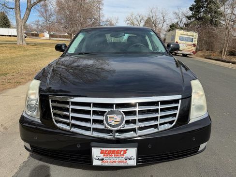 Used 2010 Cadillac DTS Luxury image 8
