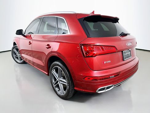 Used 2018 Audi SQ5 Prestige w/ Prestige Package image 5