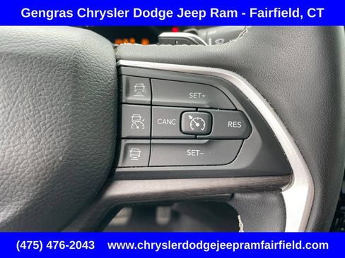 Certified 2023 Jeep Grand Cherokee Limited w/ Luxury Tech Group II AWD/4WD image 44