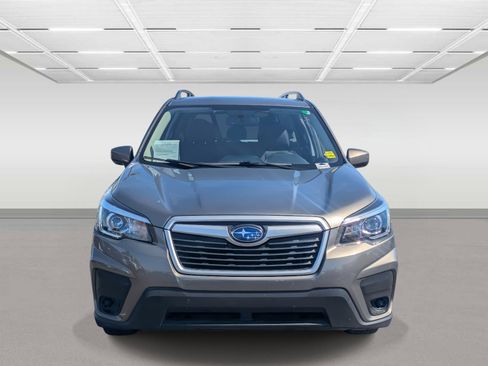 Used 2020 Subaru Forester Premium image 8