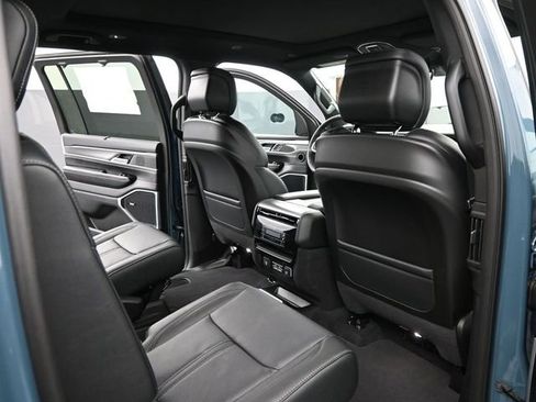New 2026 Jeep Grand Wagoneer Limited AWD/4WD image 19