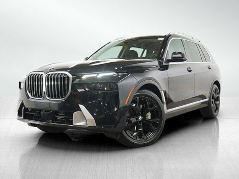 Used 2024 BMW X7 xDrive40i w/ Premium Package AWD/4WD image 1