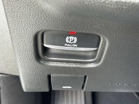 Used 2025 Jeep Grand Cherokee L Laredo w/ Luxury Tech Group I RWD image 42