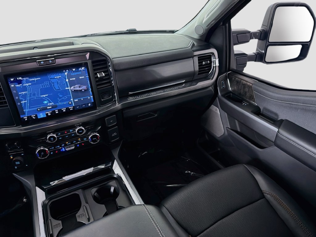 Used 2025 Ford F350 Lariat AWD/4WD image 24
