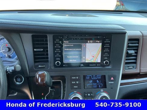 Used 2020 Toyota Sienna Limited Premium w/ Carpet Mat Package AWD/4WD image 41