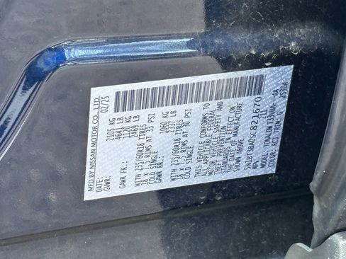 Used 2025 Nissan Rogue SV FWD image 20