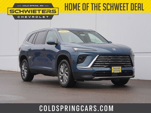 Used 2025 Buick Enclave Preferred image 1