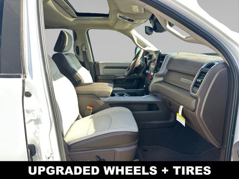 New 2026 RAM 3500 Laramie AWD/4WD image 18