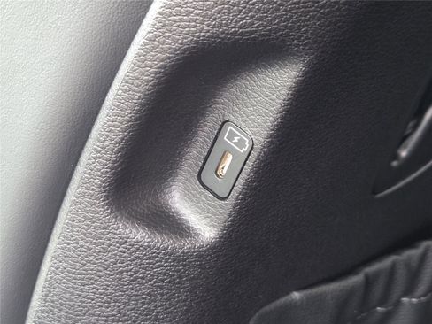 Used 2025 Kia Telluride SX Prestige X-Pro image 32