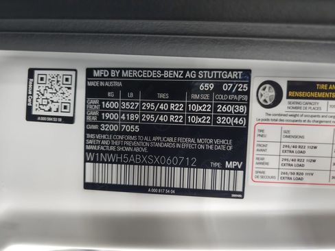 Certified 2025 Mercedes-Benz G 63 AMG 4MATIC image 41