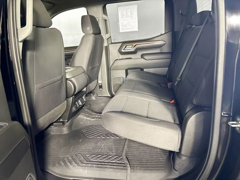 Used 2023 Chevrolet Silverado 1500 LT w/ Z71 Off-Road Package image 20