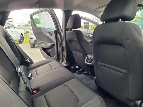 Used 2022 Chevrolet Malibu LT image 18