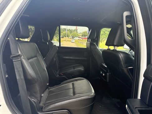 Used 2021 Ford Expedition XLT RWD image 10