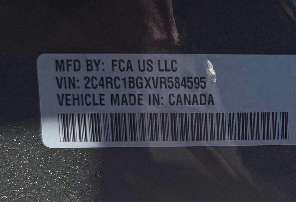 New 2027 Chrysler Pacifica Select w/ Family Tech Group FWD image 36