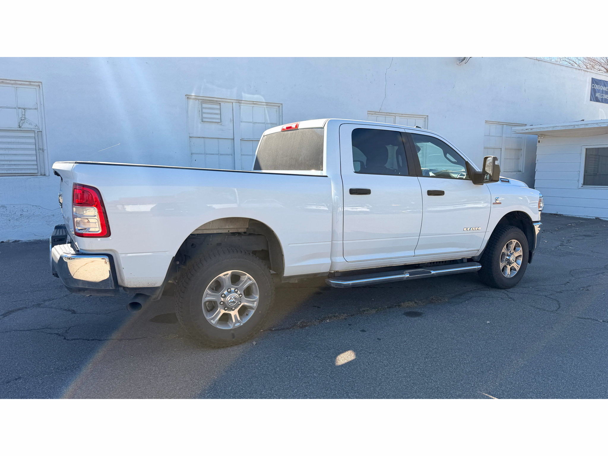 Used 2024 RAM 2500 Big Horn AWD/4WD image 7