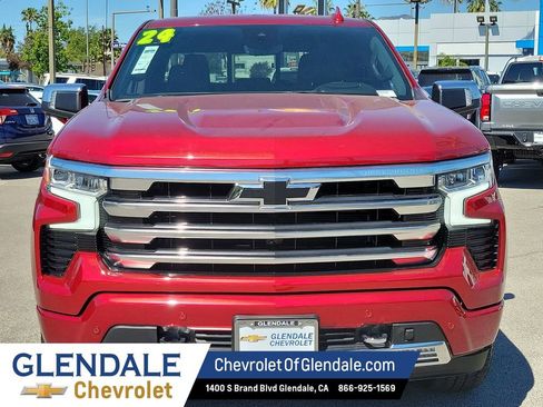 Used 2024 Chevrolet Silverado 1500 High Country w/ Technology Package image 17
