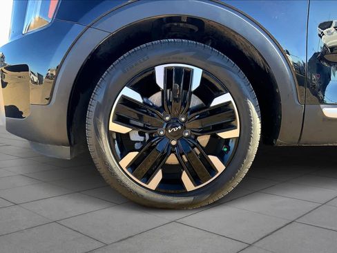 Certified 2024 Kia Telluride SX image 10