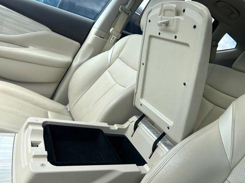 Used 2016 Nissan Murano Platinum w/ Platinum Technology Package FWD image 38