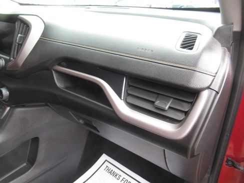 Used 2023 GMC Terrain AT4 image 9