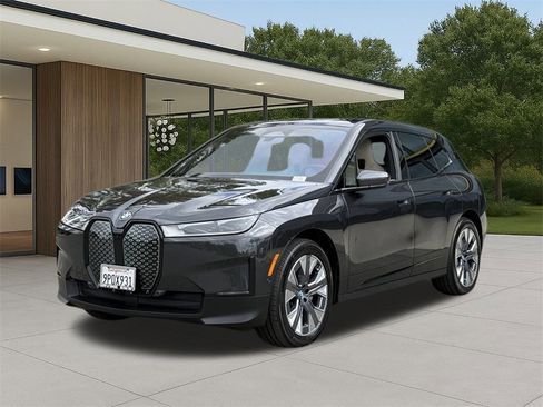 Used 2025 BMW iX xDrive50 w/ Convenience Package image 2