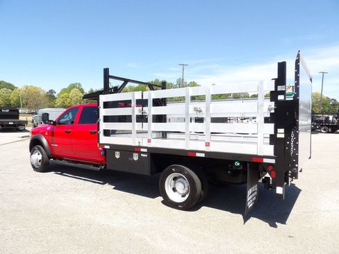Used 2021 RAM 5500 Tradesman w/ Chrome Appearance Group image 4
