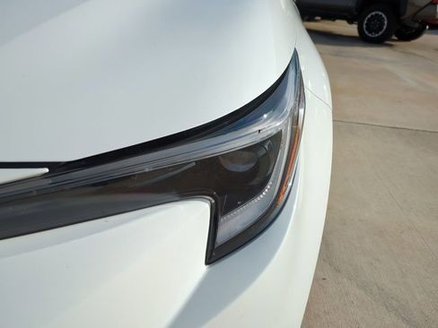 Used 2024 Toyota Corolla LE FWD image 9