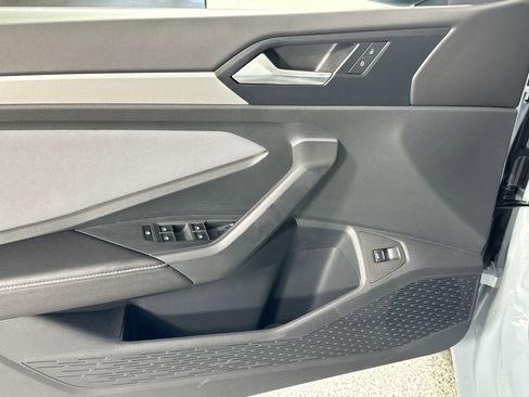 New 2025 Volkswagen Jetta SE image 14