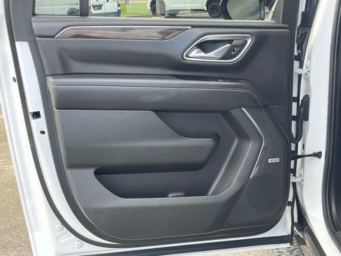 Used 2021 Chevrolet Suburban Z71 AWD/4WD image 23