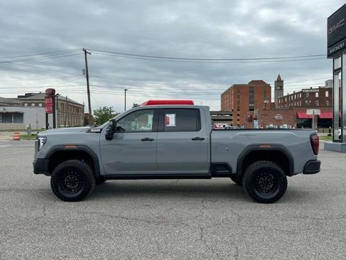 Certified 2024 GMC Sierra 2500 AT4X w/ AT4X AEV Edition AWD/4WD image 2