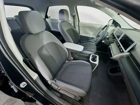 Used 2023 Hyundai Ioniq 5 SE image 30