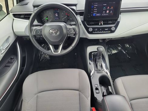 Used 2024 Toyota Corolla SE w/ SE Package FWD image 17
