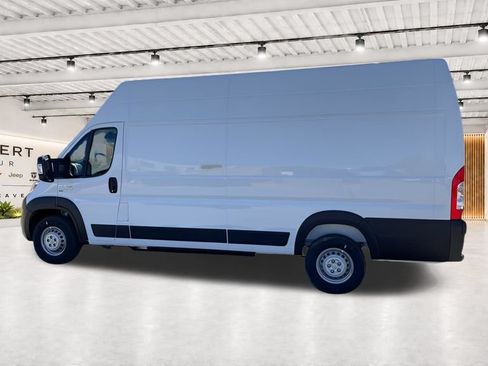 New 2025 RAM ProMaster 3500 FWD image 9