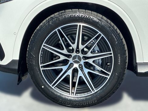 Used 2025 Mercedes-Benz GLC 43 AMG 4MATIC image 11