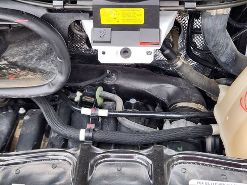 Used 2025 RAM ProMaster 2500 FWD image 14