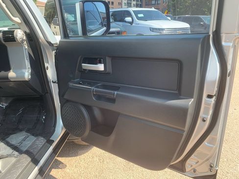 Used 2007 Toyota FJ Cruiser 4WD image 27