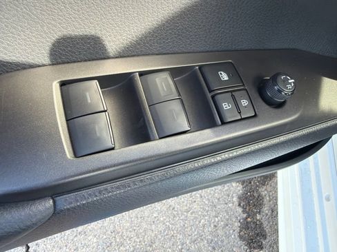 Used 2024 Toyota Camry SE FWD image 16