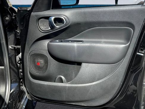 Used 2019 FIAT 500L Trekking FWD image 27