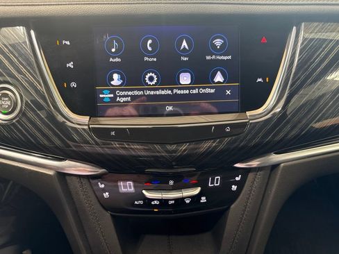 Used 2023 Cadillac XT6 Premium Luxury w/ Technology Package FWD image 20