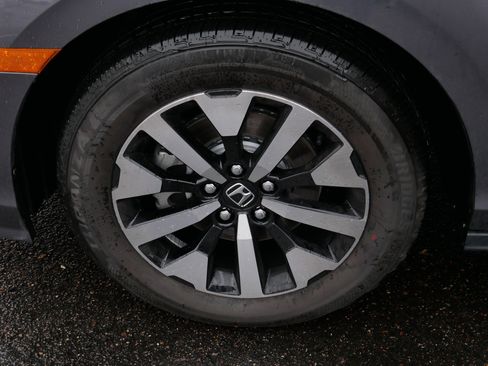 Certified 2026 Honda Odyssey EX-L image 15