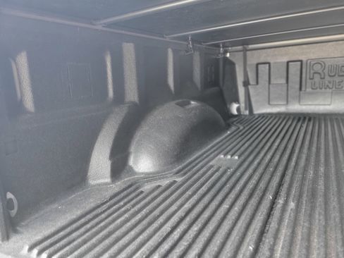 Used 2023 Ford F150 Lariat RWD image 11